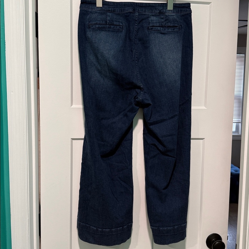 New York & Company SoHo High Waist Wide Leg Jeans, size 8 - Picture 5 of 9
